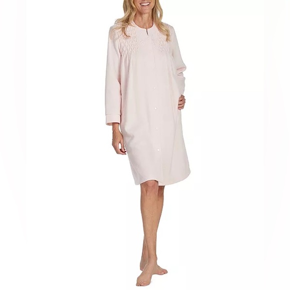 NWT Miss Elaine Women's Embroidered Snap-Front Robe - Picture 1 of 10